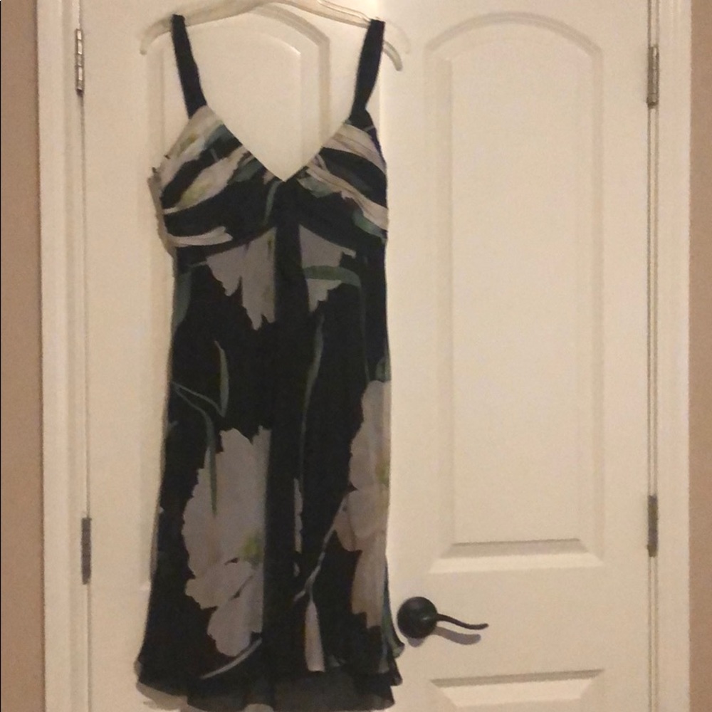 Beautiful silk floral Carmen Marc Valvo dress